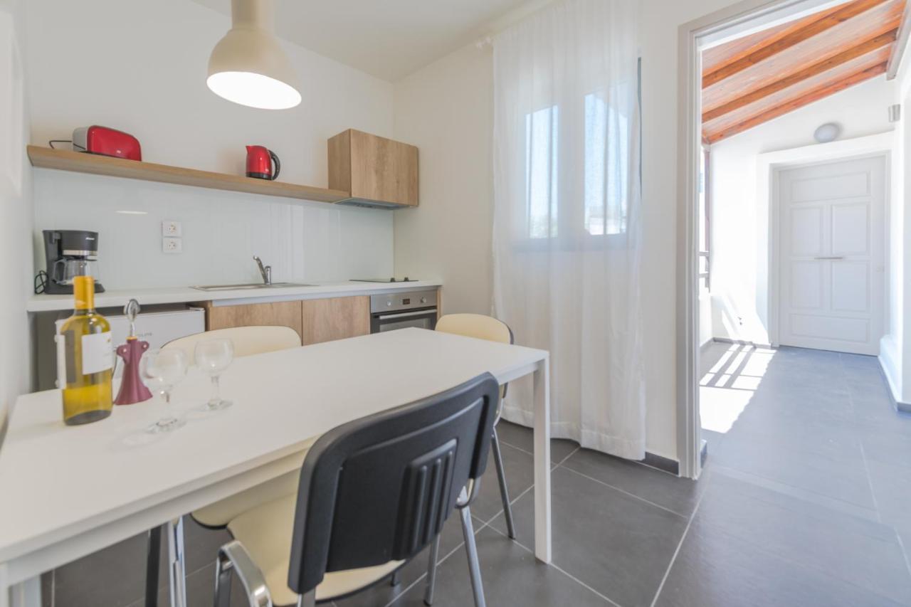 Rotunda Suites Kalamaki Екстериор снимка