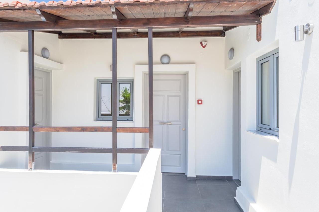 Rotunda Suites Kalamaki Екстериор снимка