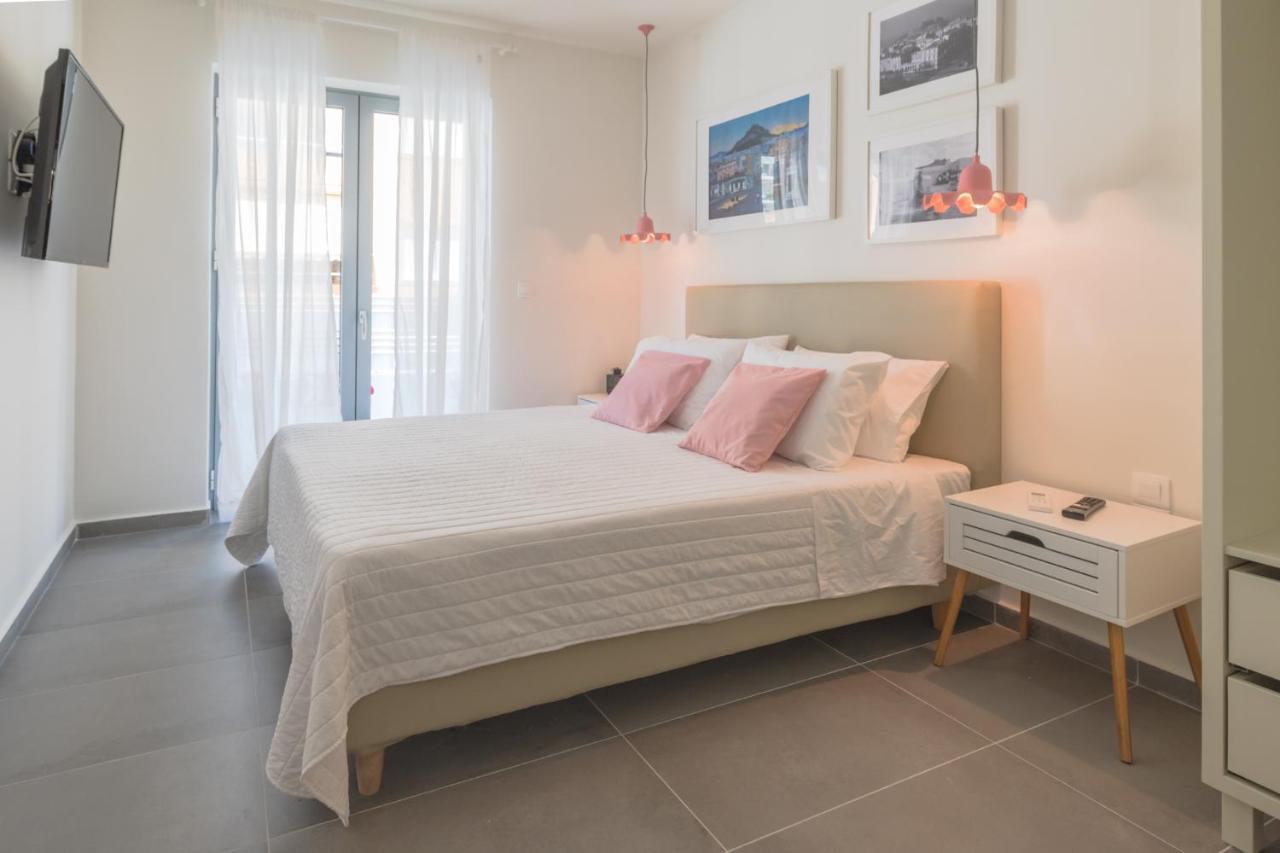 Rotunda Suites Kalamaki Екстериор снимка