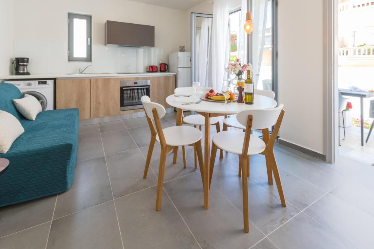 Rotunda Suites Kalamaki Екстериор снимка