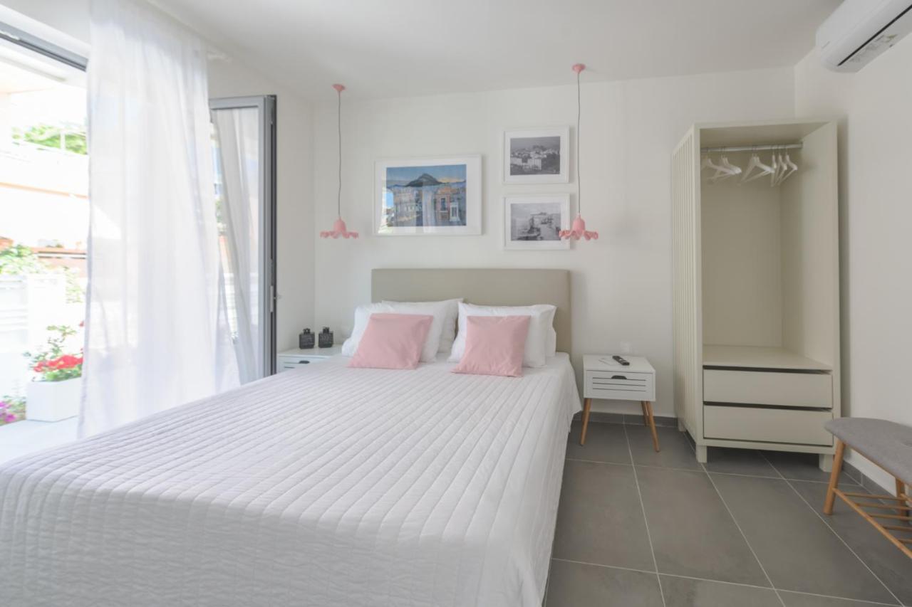 Rotunda Suites Kalamaki Екстериор снимка